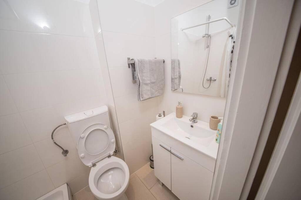Aurora Apartment *